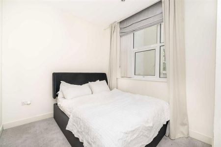 3 bedroom flat to rent - Photo 3