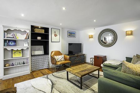 3 bedroom flat to rent - Photo 2