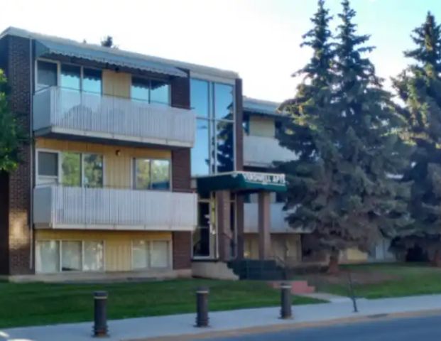Verdwell Apartments | 8800 99 St, Edmonton - Photo 1