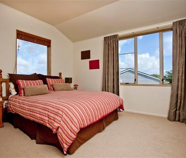 Property Management190B East Coast Road, Castor Bay - House for Rent - Photo 5