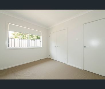 21 Blue Gum Avenue, South Penrith, NSW 2750 - Photo 4
