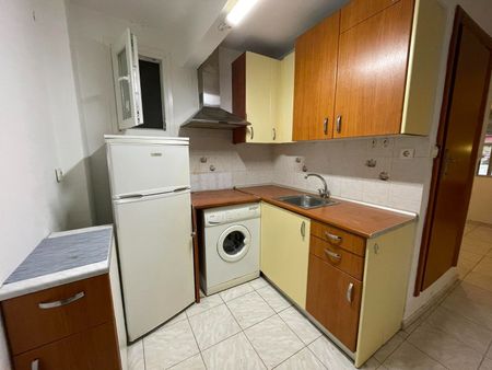Διαμέρισμα για ενοικίαση Πλατεία Ναυαρίνου (Κέντρο Θεσσαλονίκης) - Photo 2