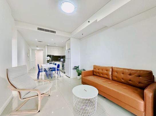 4 bed 2 bath(07442ST) - Photo 1