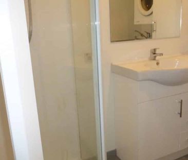 *** TWO BEDROOM FIRST FLOOR APARTMENT *** - Photo 4