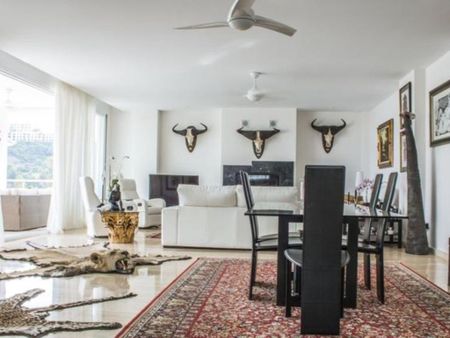 4 bedroom luxury Villa for rent in Marbella, Andalusia - Photo 5