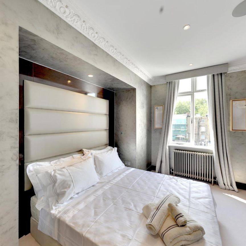 3 bed house to rent in Rutland Gate, London, SW7 - Photo 1