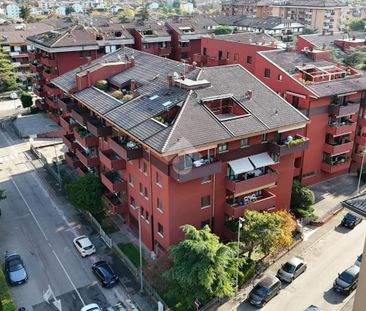 5 locali in affitto - Photo 1