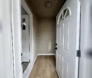 5 Bed 2 Bath Single Garage Home For Rent Edmonton - Photo 1