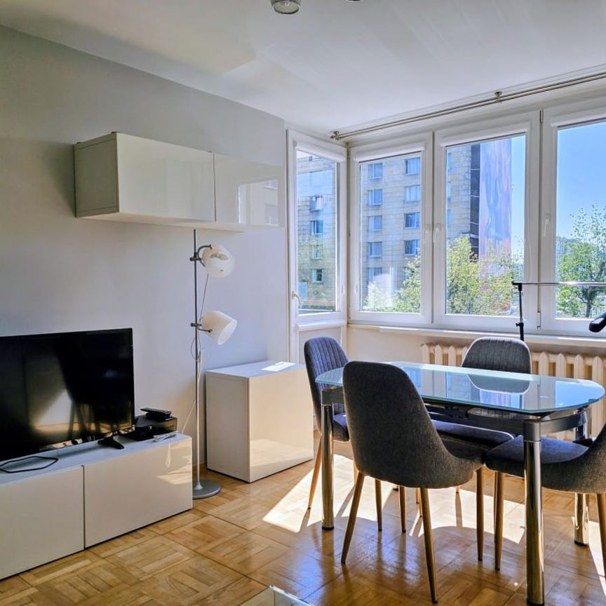 Dwa pokoje z oddzielną kuchnią przy centrum Wawy 39 m² - Photo 1
