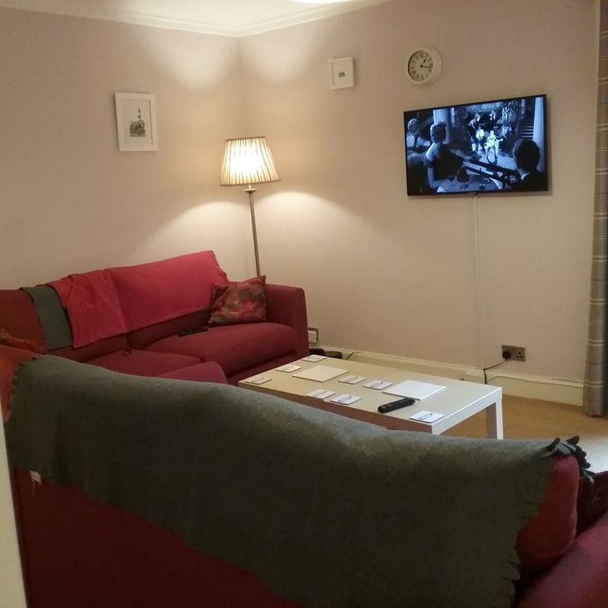 2 Bed Flat, Stockbridge, EH3 - Photo 1