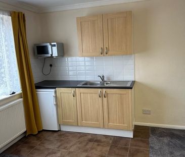 Room in a Shared House, Woolstone Road, SE23 - Photo 3