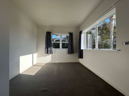 Spacious two bedroom apartment - Photo 4