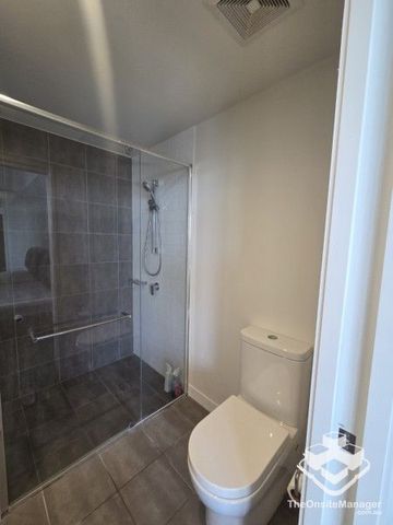 Stylish & Spacious 2 bedroom next to Brisbane River - Photo 5