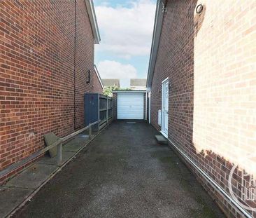 Damask Close, Carlton Colville, Lowestoft, NR33 - Photo 3