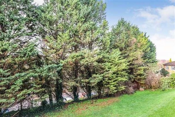 Northfield Road, Harpenden, AL5 - Photo 1