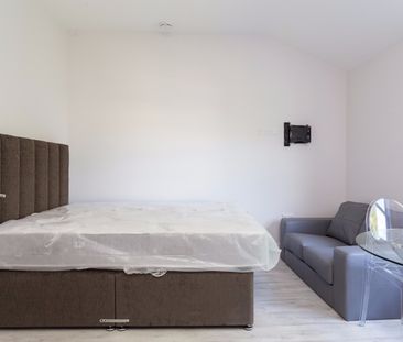 Studio Flat, Adolphus Road, N4 - Photo 3
