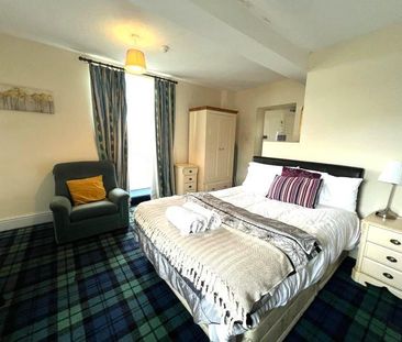 1 bedroom in a house share to rent - Photo 3