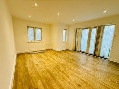 2 bed Apartment for Rent - Photo 1