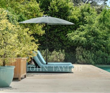 Maison à louer La Colle Sur Loup, Cote d'Azur, France15 000 EUR / Mois - Photo 2