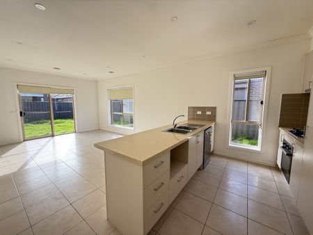 Family Home in Prime Location - Photo 5