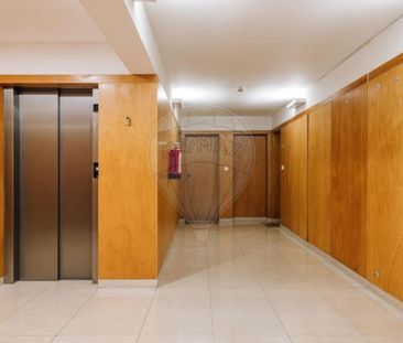 2 room luxury Flat for rent in Misericórdia, Lisbon - Photo 5