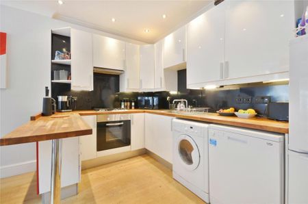 3 bedroom flat to rent - Photo 5