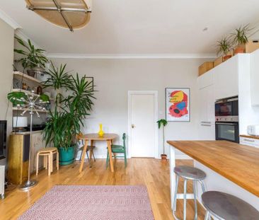 2 Bed Flat, Callcott Road, NW6 - Photo 4