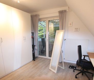 Attraktive 3-Zimmer-Obergeschosswohnung in einem Zweifamilienhaus a... - Photo 2