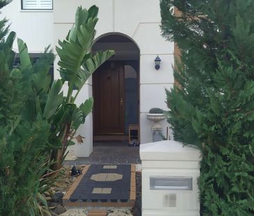 Melton South - Photo 3