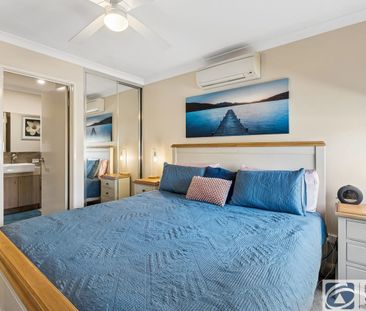 Gorgeous modern & secure home in sought after pocket - Photo 6