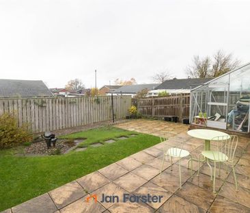 2 Bedroom Bungalow - Semi Detached - Photo 3