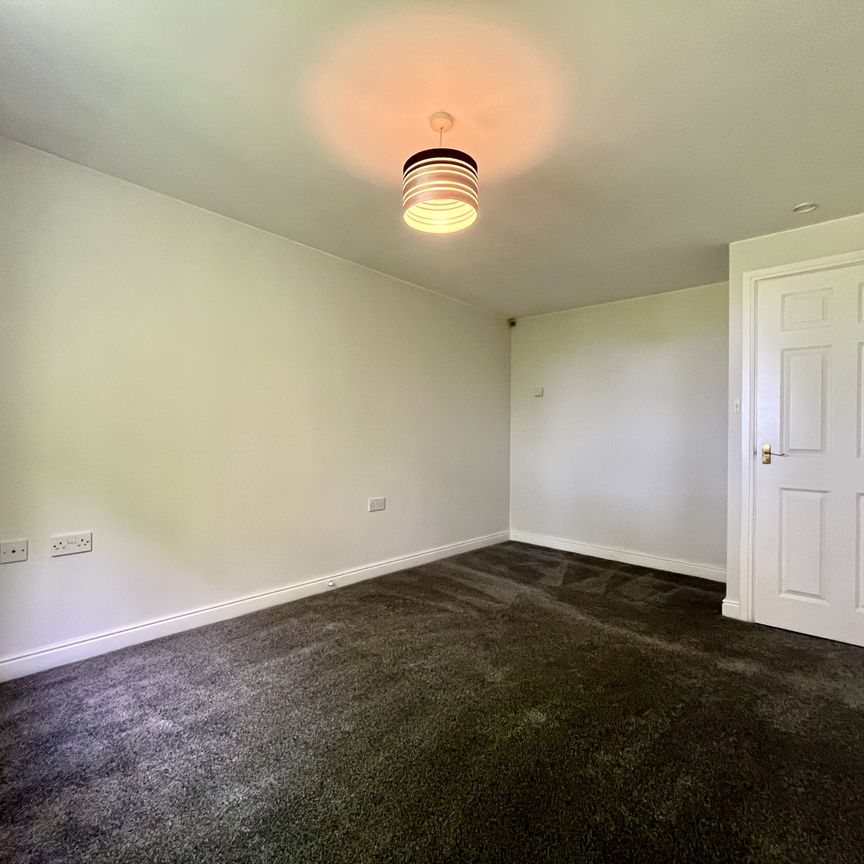 one bedroom first floor flat - Photo 1