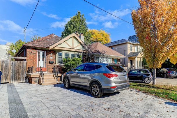 For Lease - 192 Roe Avenue, Toronto, Ontario - Photo 1