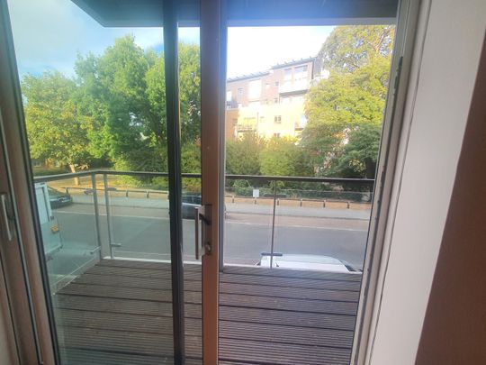 1 Bed Flat, Highfield Close, SE13 - Photo 1