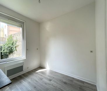 Location Appartement 1 pièce 32m² - Photo 4