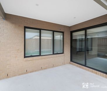 Brand New Luxury Family Home in Prime Aintree Location ! - Photo 5