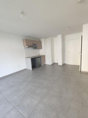 Location Appartement 2 pièces 40m² MONDONVILLE 31700 - Photo 3