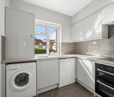 2 bedroom flat to rent - Photo 4