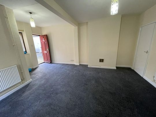 1 bedroom ground floor flat to rent - Photo 1