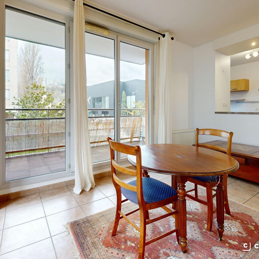 Grand T4 loué vide, avec terrasse - Photo 1
