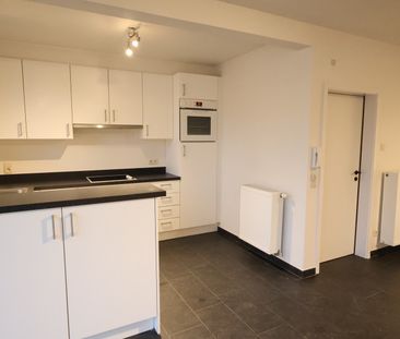 Gelijkvloers tweeslaapkamer appartement nabij het centrum van Roese... - Foto 3