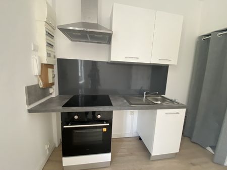 APPARTEMENT F1 BIS EN DUPLEX RÉNOVÉ - QUARTIER SAINIT PIERRE - Photo 5