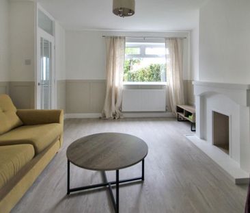 3 bedroom semi-detached house to rent - Photo 3