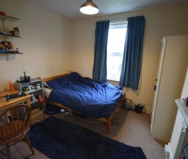 To Rent Sedgley Road, Winton, Bournemouth, BH9 £1,380 pcm Tenancy Info - Photo 2