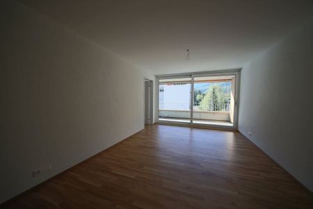 Modern 2.5 room apartment for rent in Ilanz! - Photo 4