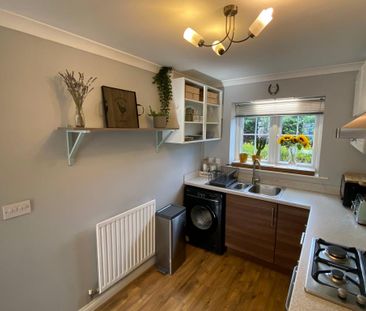 2 bedroom terraced house to rent - Photo 3