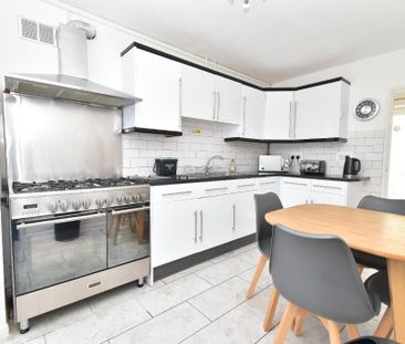 1 bedroom semi-detached house to rent - Photo 3