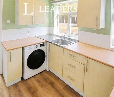 The Circle, Mansfield Woodhouse, Mansfield, Nottinghamshire, NG19 - Photo 6