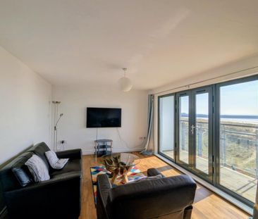 2 bedroom flat to rent - Photo 4