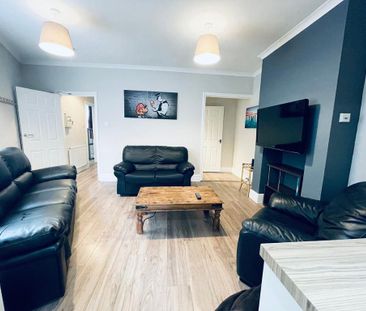 6 bedroom house to rent - Photo 4